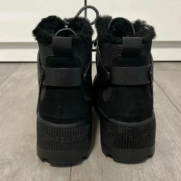 Michael Kors Leather Fur Chunky Combat Winter Boot Fur Insole, Size 8 - Picture 4 of 12